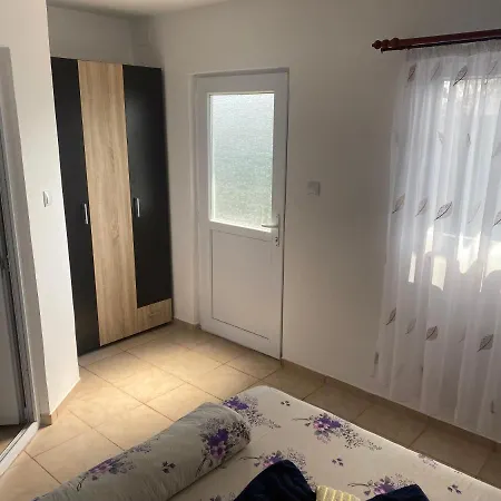 Hétvégi ház Casa Laura *